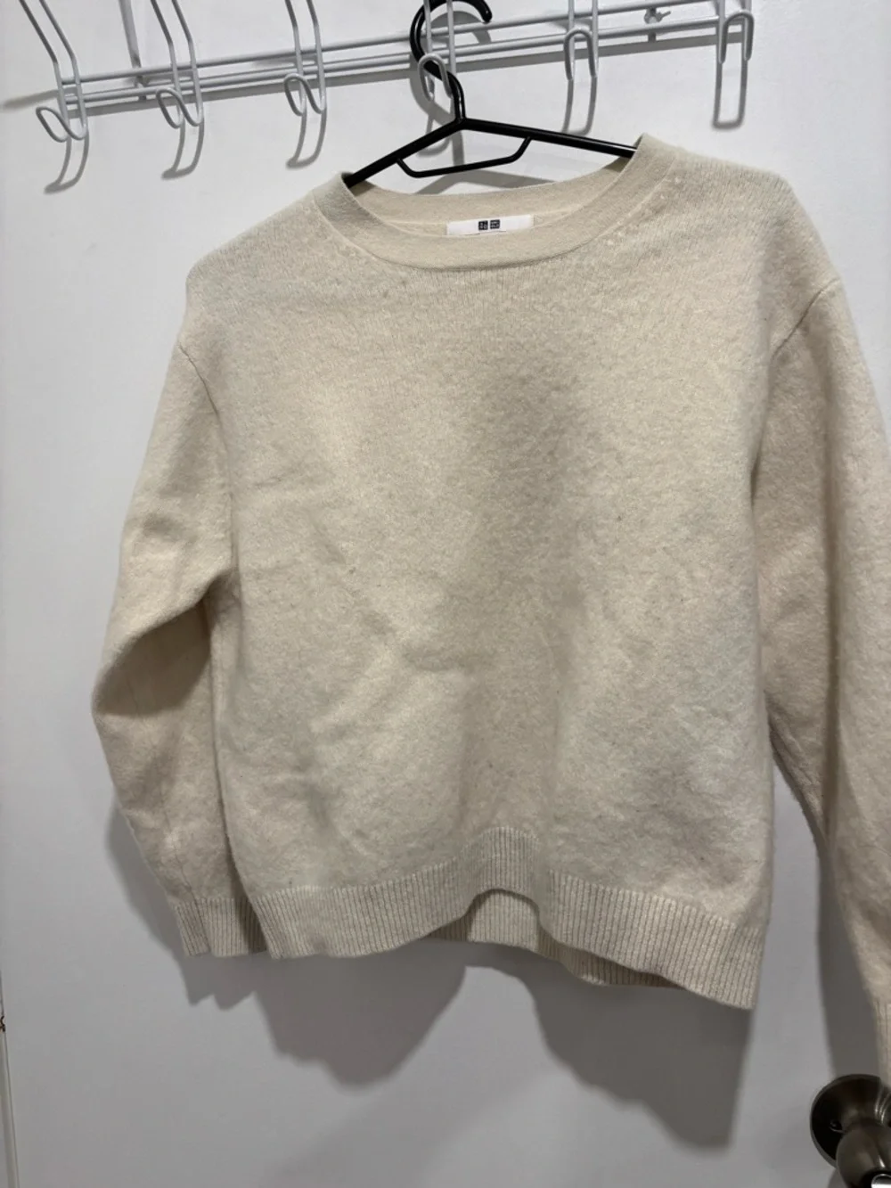Uniqlo Soft Cream Scoop Neck Sweater - Picture 1 of 1
